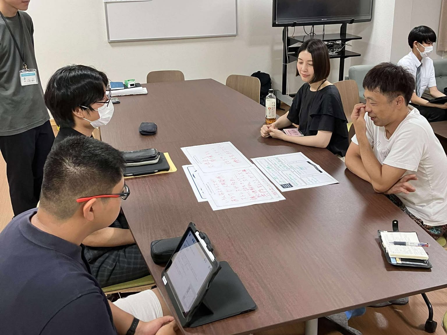 『京都市立奏和高等学校』にて、高校生4名との対話に匠弘堂の富沢が参加させていただきました。