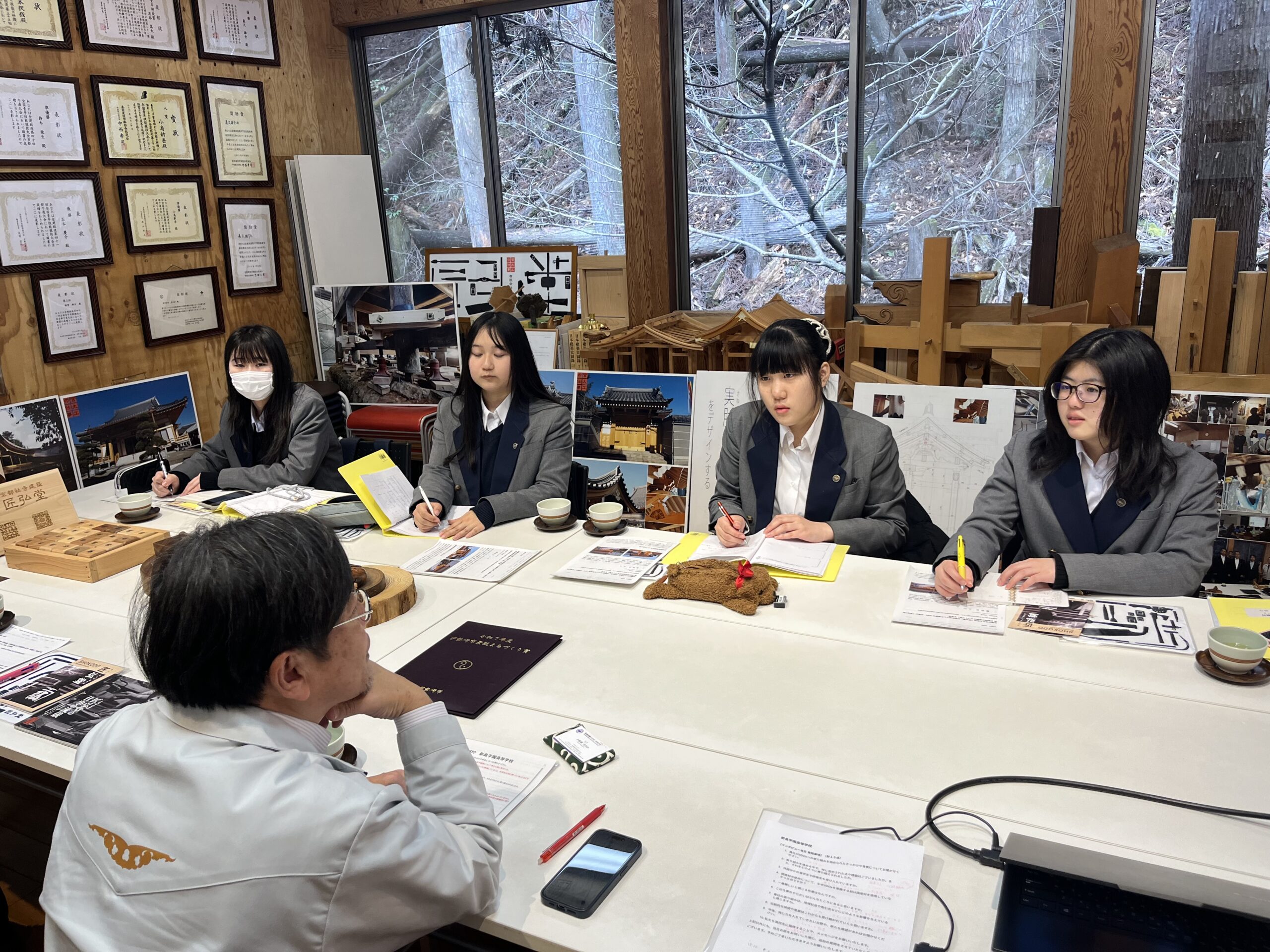【新島学園高等学校（群馬県）】　の学生様5名のインタビュー受入＆宮大工体験を行いました！